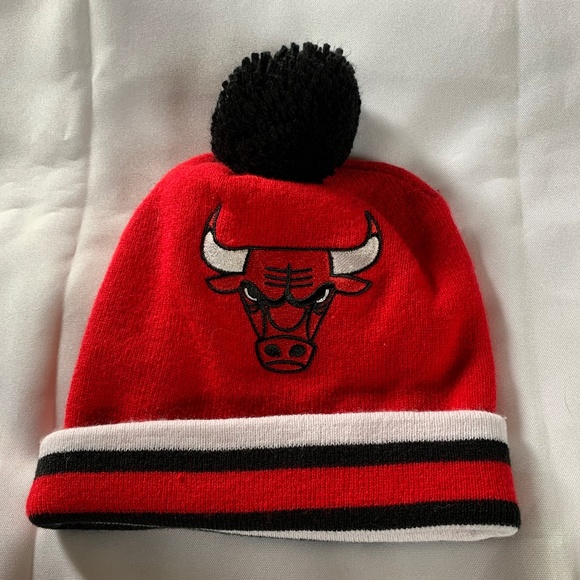 None Other - 🎉HOST PICK🎉 Chicago Bulls Knit Cap by Mitchell and Ness!